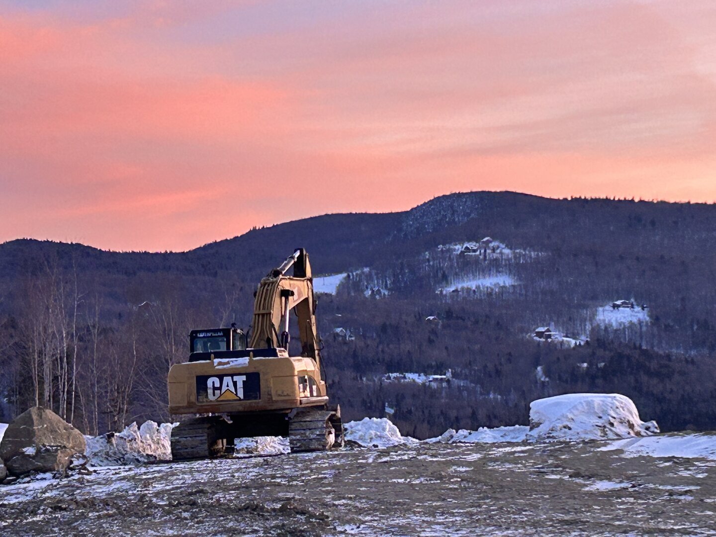 Bucky's Ridge sign and entrance in winter